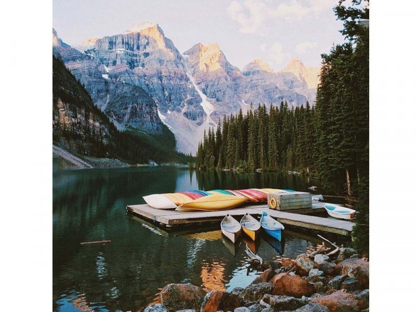 Картина по номерам 30х30 Пристань в горах (19 цветов)