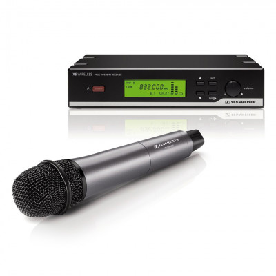 SENNHEISER XSW35-C радиосистема вокальная с радиомикрофоном + чехол