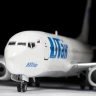 Пассажирский авиалайнер "Боинг 737-800" 1/144