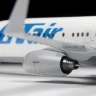 Пассажирский авиалайнер "Боинг 737-800" 1/144