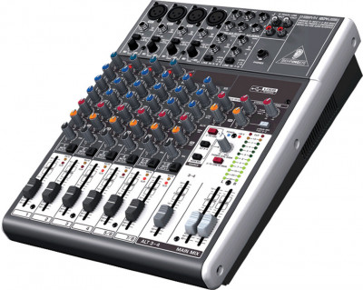 Аналоговый микшер Behringer 1204USB