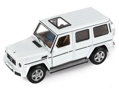 Машина "АВТОПАНОРАМА" Mercedes-Benz G350d, белый, 1/32, свет, звук, инерция, в/к 18*9*13,5 см