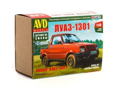Сборная модель AVD ЛУАЗ-1301 в кузове ПИКАП масштаб 1/43