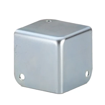 ADAM HALL 4001 - угол металлический 41х41 мм