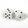 Набор из 2 кубиков D6, 16мм, белый с черными точками в блистере