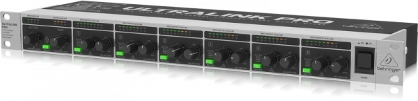 Микшер Behringer MX882 V2 8-канальный